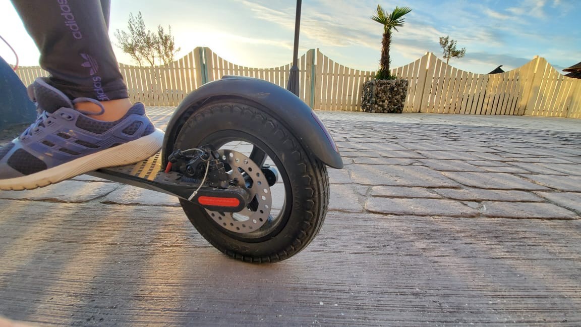 Një X7 me dy rrota elektrike