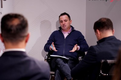 Investitori i One ndau eksperiencën e tij profesionale në Startup Grind Tirana!