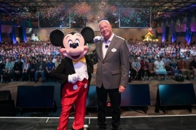 Disney zgjat kontratën e CEO Bob Chapek për tre vjet të tjera, pavarësisht mandatit të vështirë
