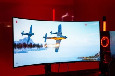 Ekranet e lojërave OLED 240 Hz janë gati