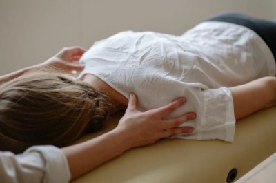 Google shkarkon nga puna mijëra punonjës, por punëson shumë terapistë masazhesh