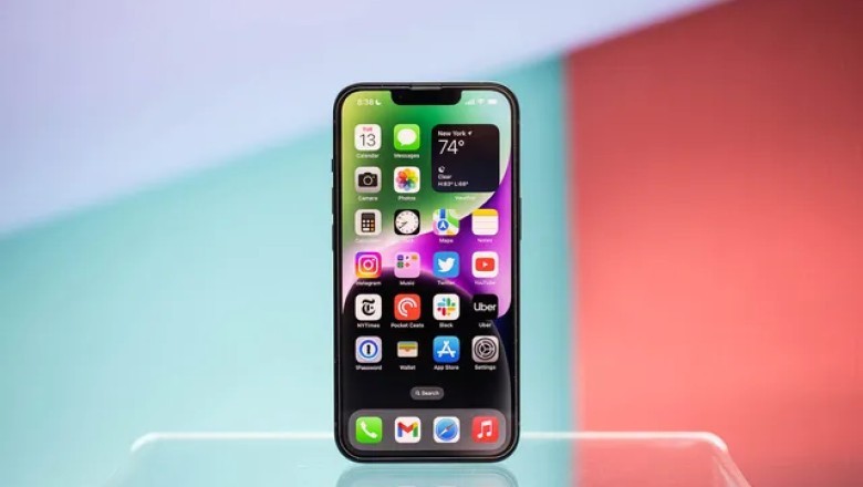 Shitjet e smartphone-ve kanë rënë, as festat nuk ndihmuan