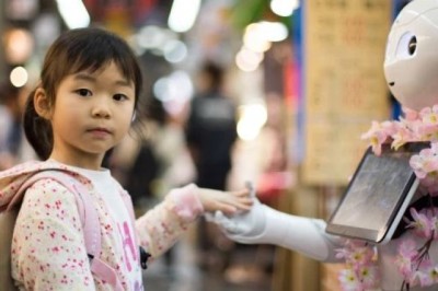 Pas krijimit të lëkurës elektronike robotët tani kanë shqisën e prekjes!