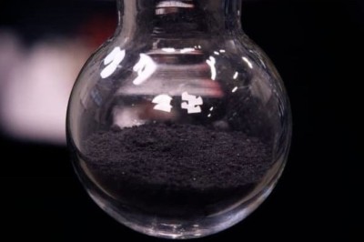 Mercedes dhe Porsche, makinat e para që do përdorin bateri nga teknologjia e anodës së silikonit