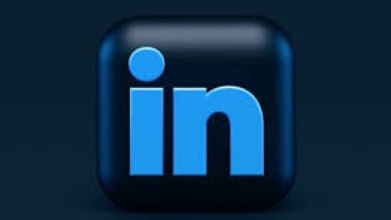 LinkedIn mbyllet në Kinë, shkurton 700 vende pune