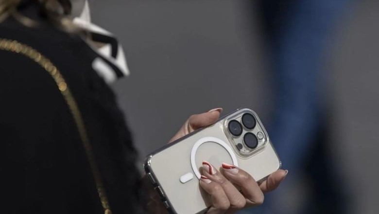 Apple njofton marrëveshjen miliarda dollarëshe për komponentët 5G të prodhuara në SHBA