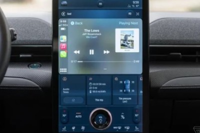 Kompania e makinave Ford tentoi të heqë radion në modelet e reja, ligjvënësit nuk e lejojnë!