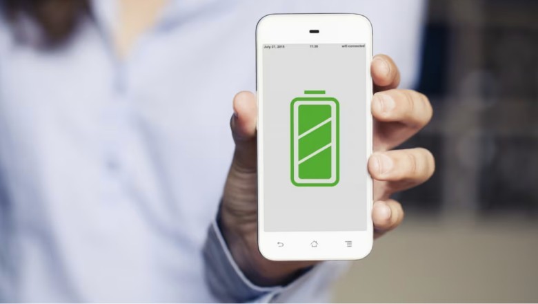 Si duhet ta karikoni celularin tuaj që të mbajë bateri sa më shumë?