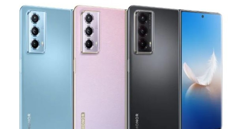 Honor njofton pajisjen e tretë të palosshme të vitit