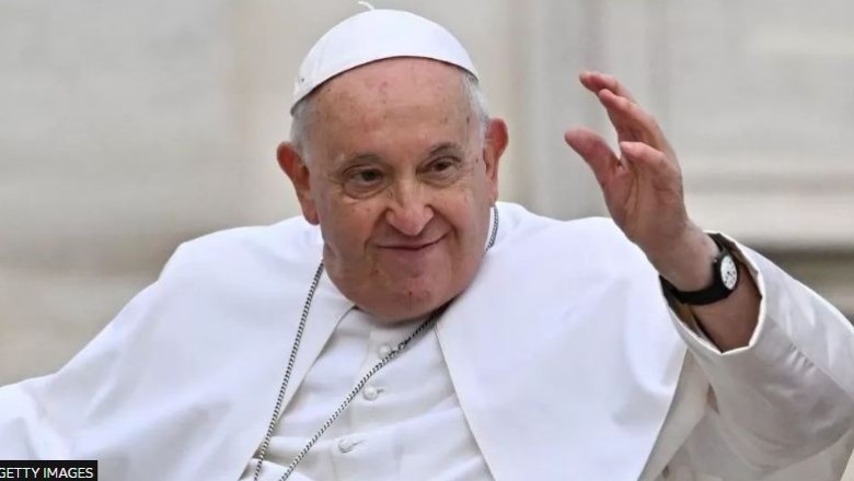 Papa Françesku miraton projektin e sipërmarrësit polak, sa më shumë fëmijë në programin kompjuterik