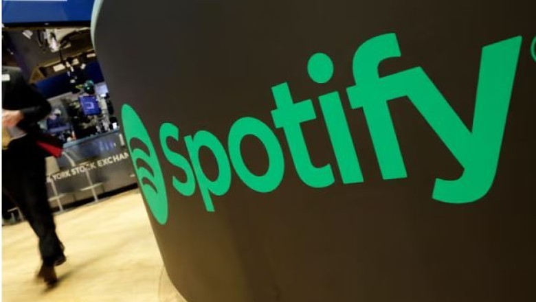 Bandat kriminale suedeze përdorin transmetime të rreme Spotify për të pastruar para