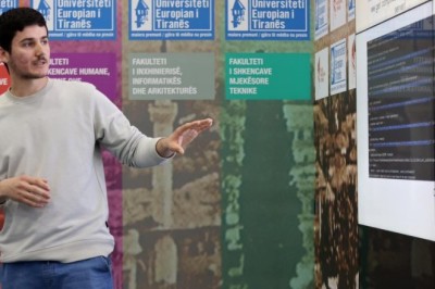 Një student shqiptar po krijon një aplikacion që lexon emocionet dhe rekomandon muzikën perfekte